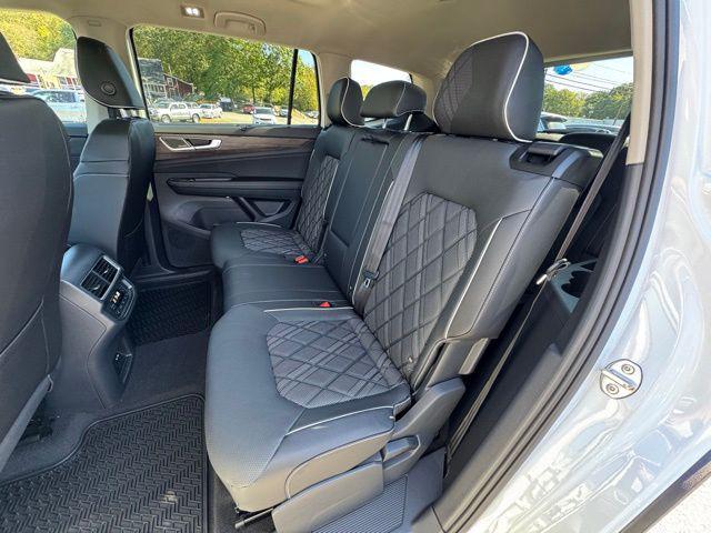 new 2026 Volkswagen Atlas car, priced at $54,878