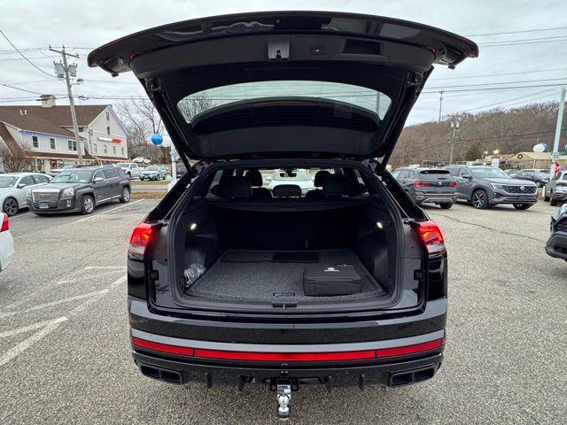 new 2026 Volkswagen Atlas Cross Sport car, priced at $51,152