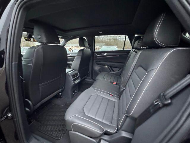 new 2026 Volkswagen Atlas Cross Sport car, priced at $51,152