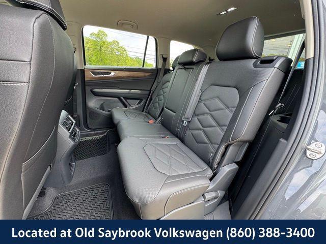 new 2025 Volkswagen Atlas car, priced at $38,058