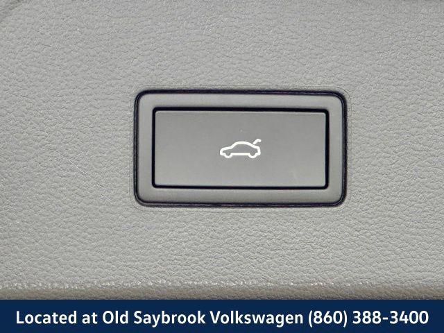 new 2025 Volkswagen Atlas car, priced at $39,950