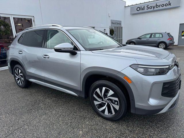 new 2025 Volkswagen Tiguan car, priced at $31,044