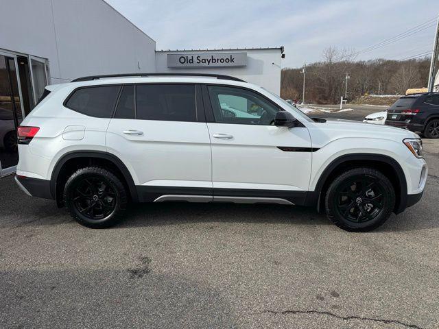 new 2026 Volkswagen Atlas car, priced at $46,694