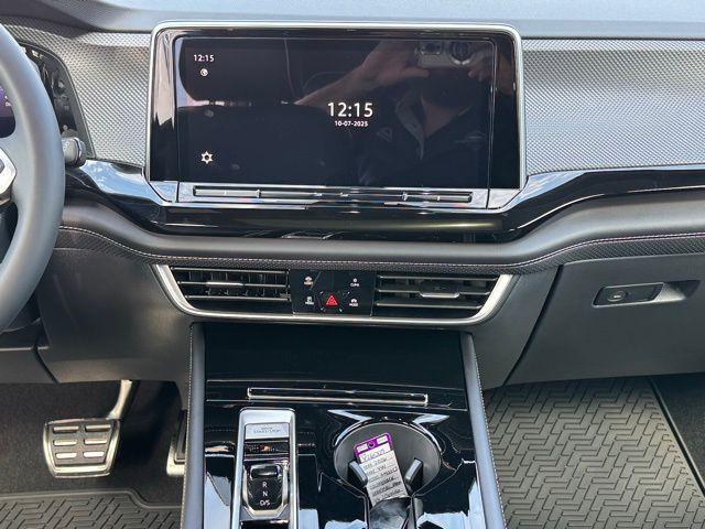 new 2026 Volkswagen Atlas Cross Sport car, priced at $53,981