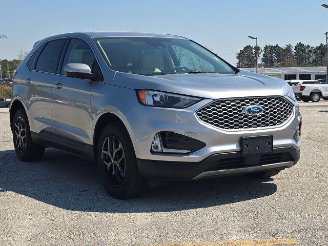 used 2024 Ford Edge car, priced at $25,800