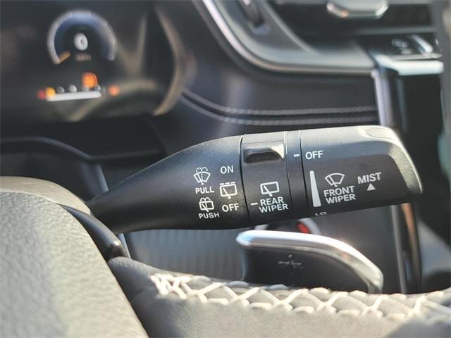 used 2023 Jeep Grand Cherokee car, priced at $29,495