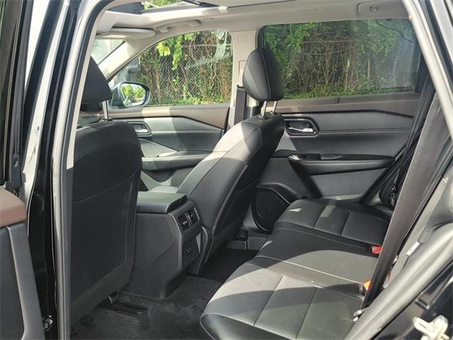 used 2023 Nissan Rogue car, priced at $20,999