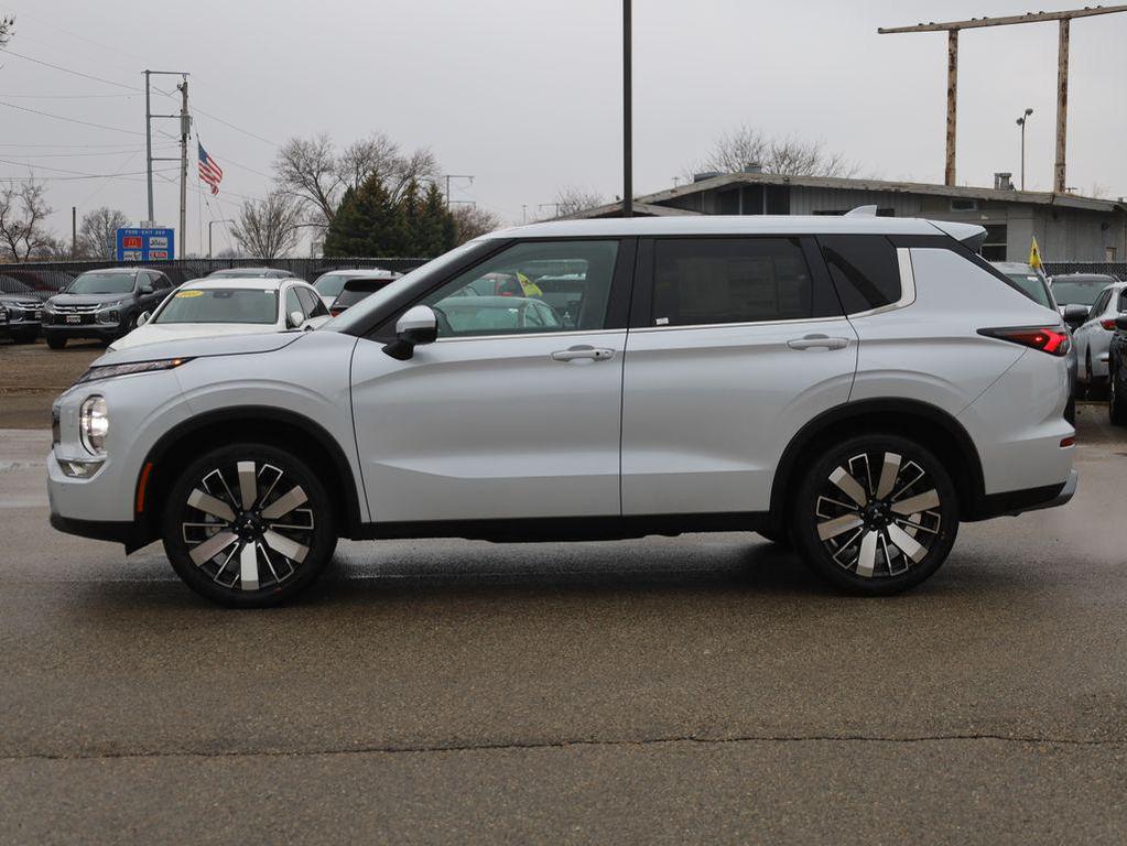 new 2025 Mitsubishi Outlander car, priced at $36,880