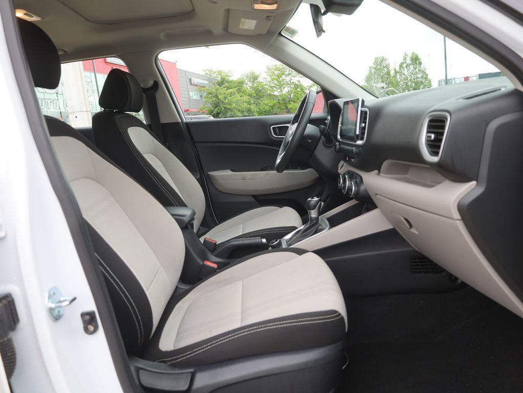 used 2025 Hyundai Venue car, priced at $20,414