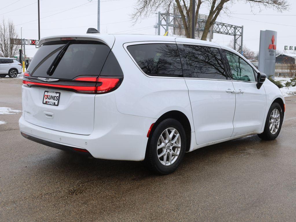 used 2024 Chrysler Pacifica car, priced at $29,777