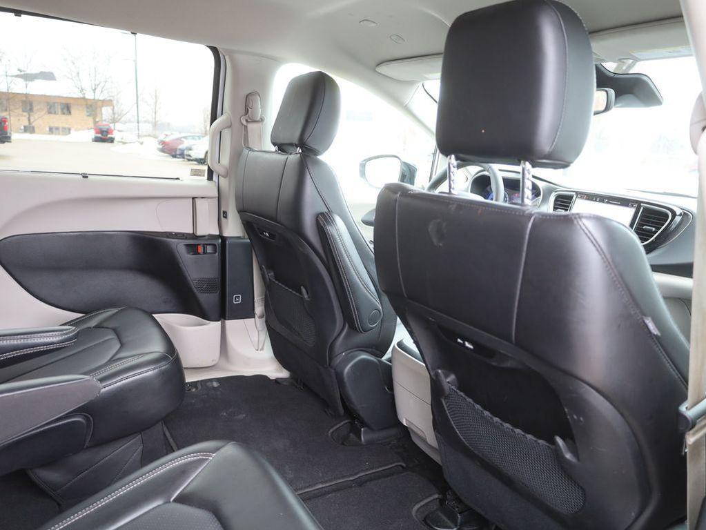 used 2024 Chrysler Pacifica car, priced at $29,777