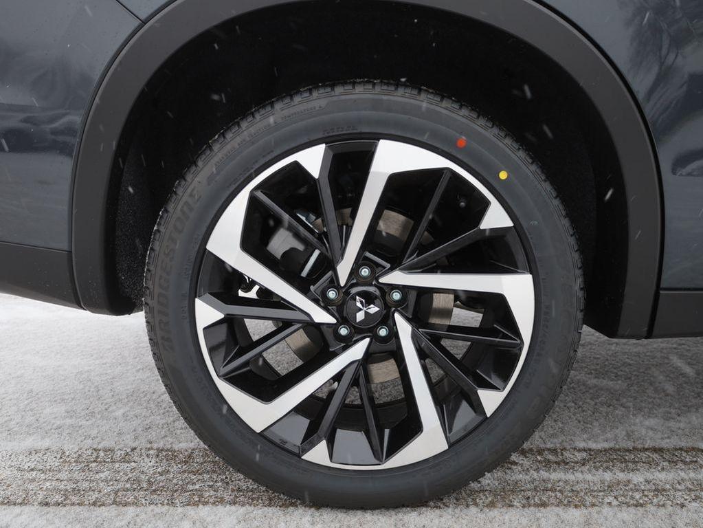 new 2025 Mitsubishi Outlander PHEV car, priced at $43,510