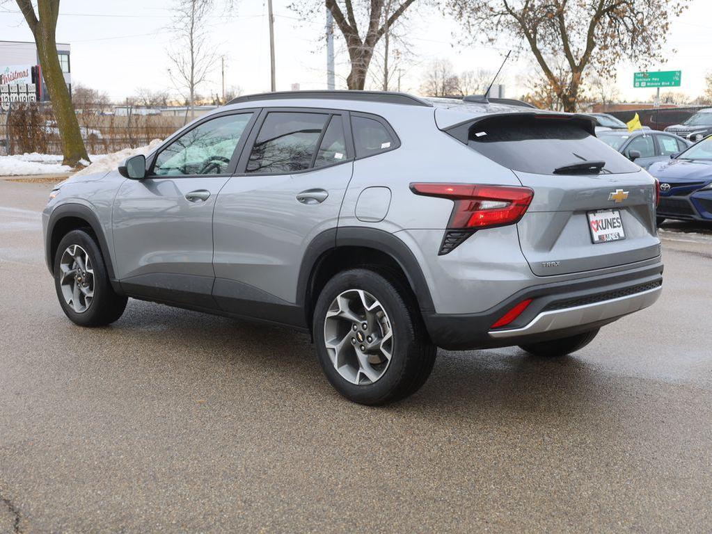 used 2025 Chevrolet Trax car, priced at $22,277