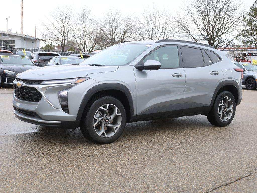 used 2025 Chevrolet Trax car, priced at $22,277