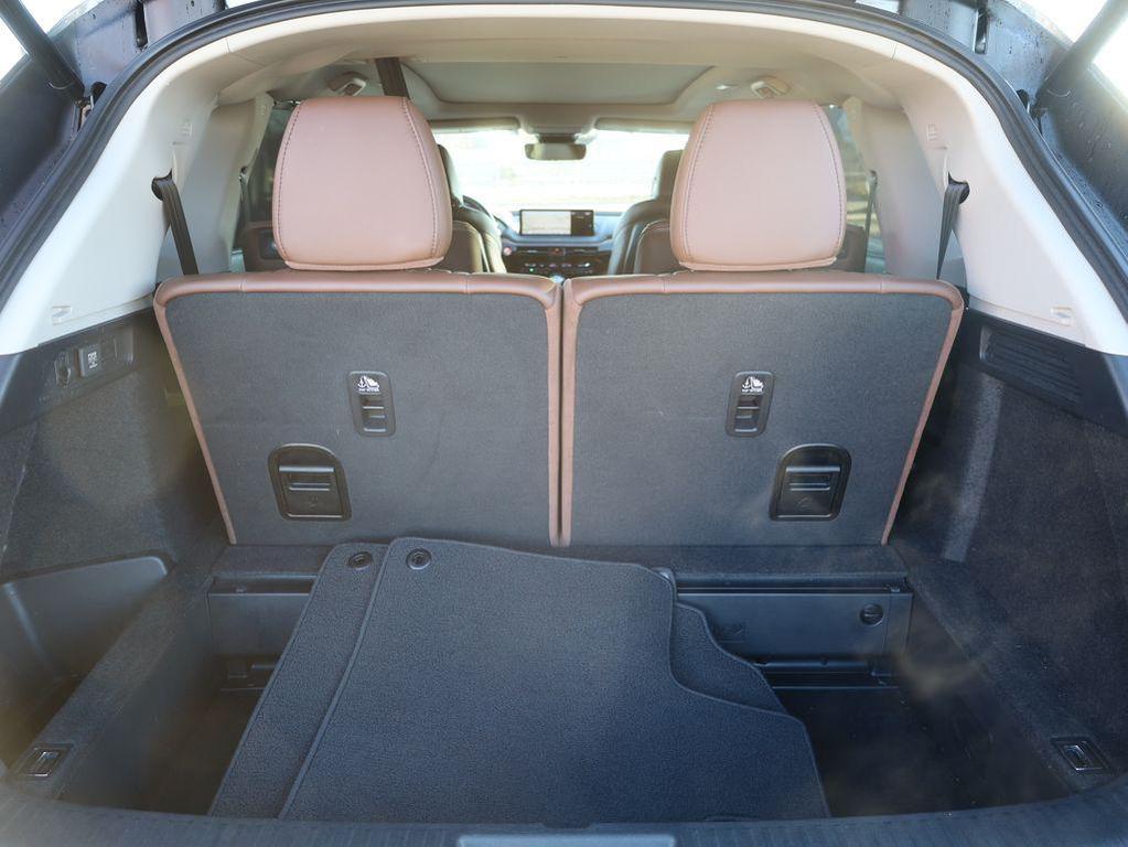 used 2024 Acura MDX car, priced at $37,277