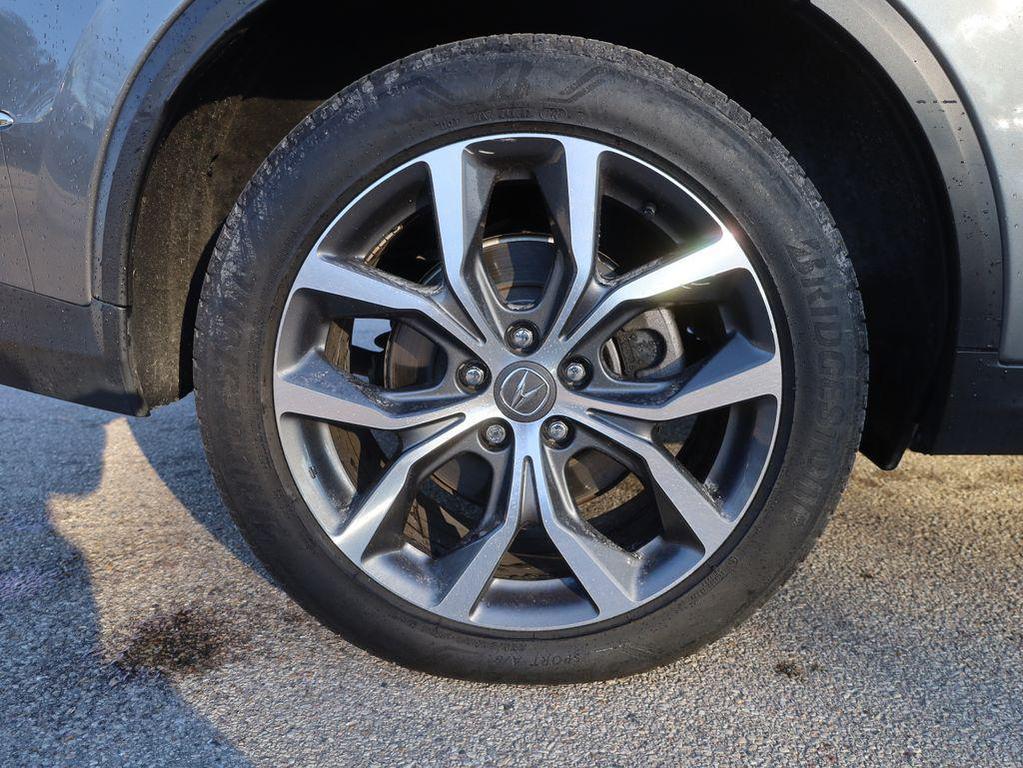 used 2024 Acura MDX car, priced at $37,277