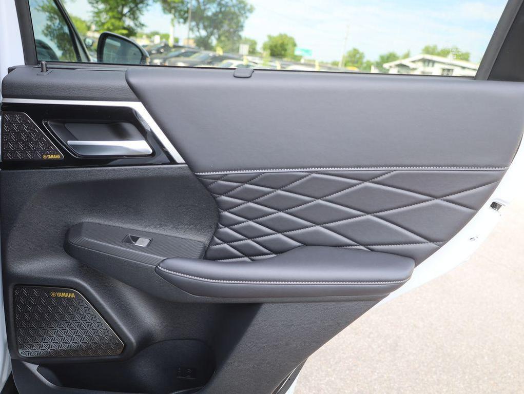 new 2026 Mitsubishi Outlander car, priced at $43,372