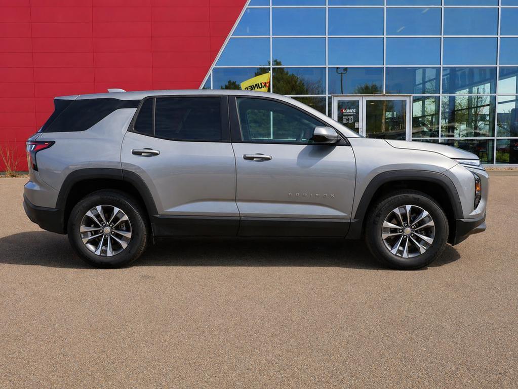 used 2026 Chevrolet Equinox car, priced at $31,014