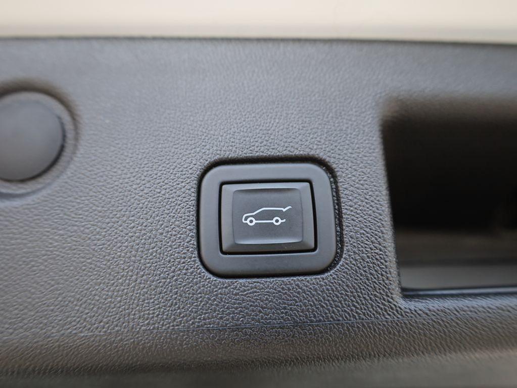 used 2024 Chevrolet Equinox car, priced at $22,914