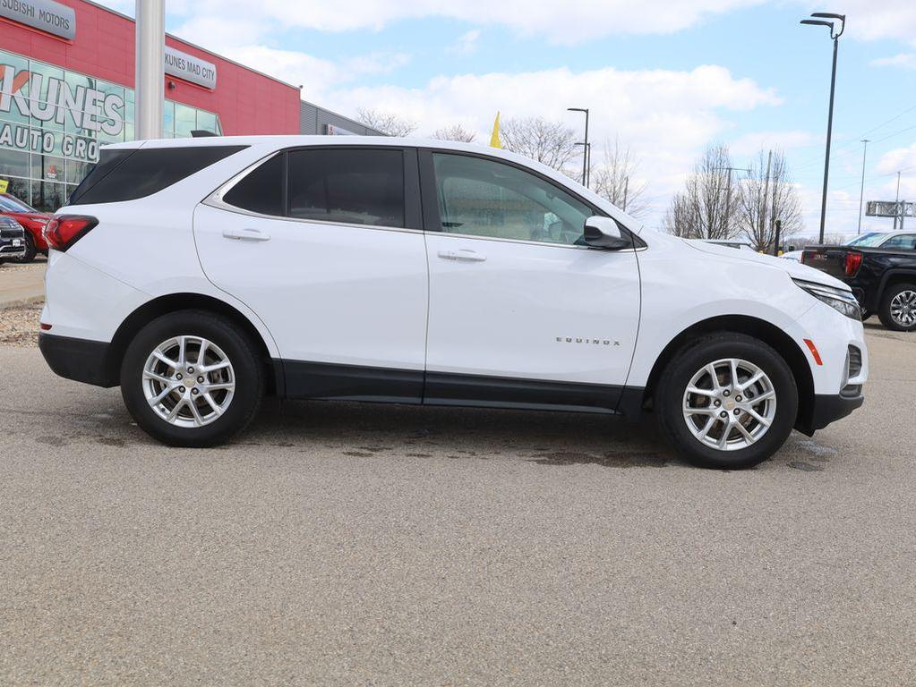 used 2024 Chevrolet Equinox car, priced at $22,914