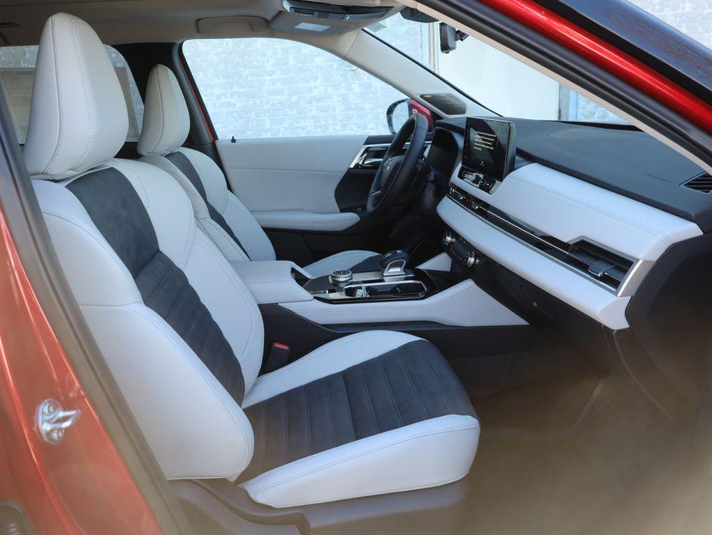 new 2026 Mitsubishi Outlander car, priced at $38,920