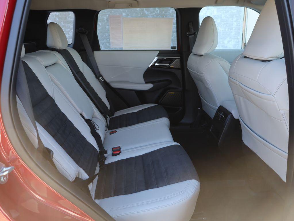 new 2026 Mitsubishi Outlander car, priced at $38,920