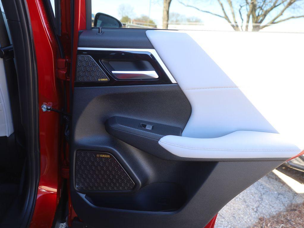 new 2026 Mitsubishi Outlander car, priced at $38,920