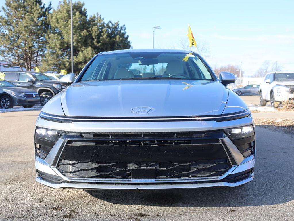 used 2025 Hyundai Sonata Hybrid car, priced at $23,777