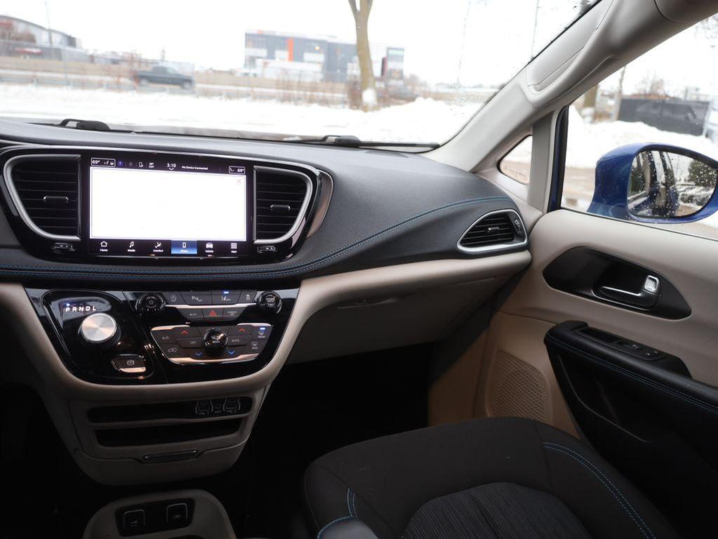 used 2021 Chrysler Pacifica car, priced at $21,977