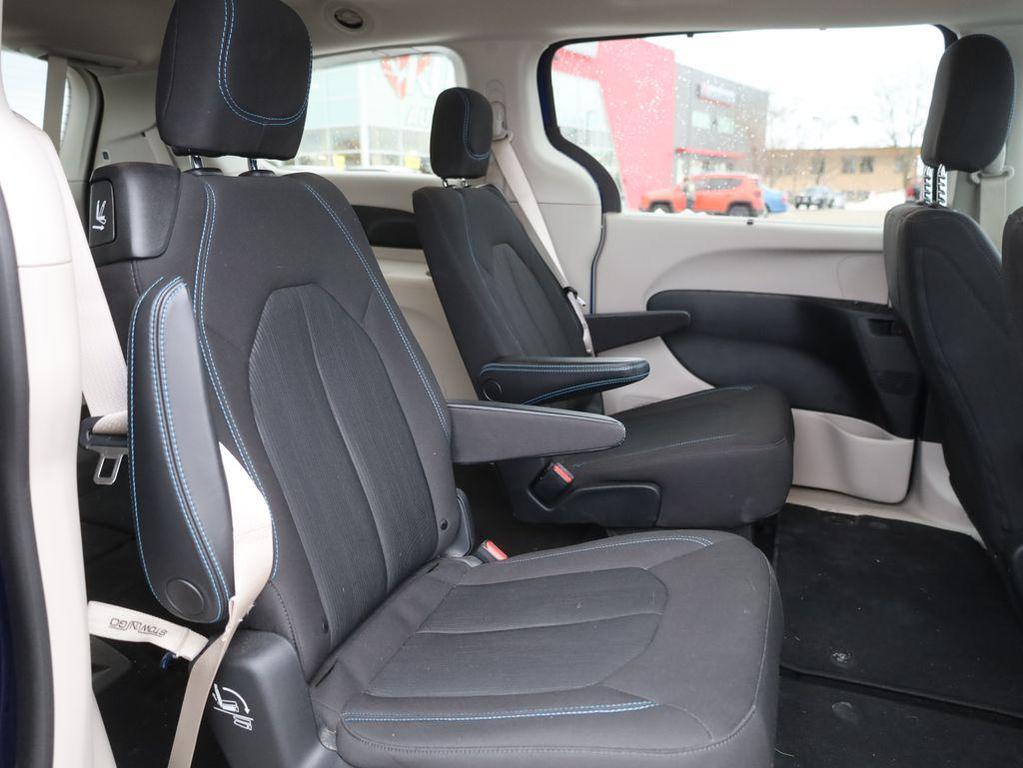 used 2021 Chrysler Pacifica car, priced at $21,977