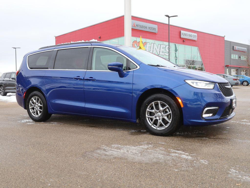 used 2021 Chrysler Pacifica car, priced at $21,977