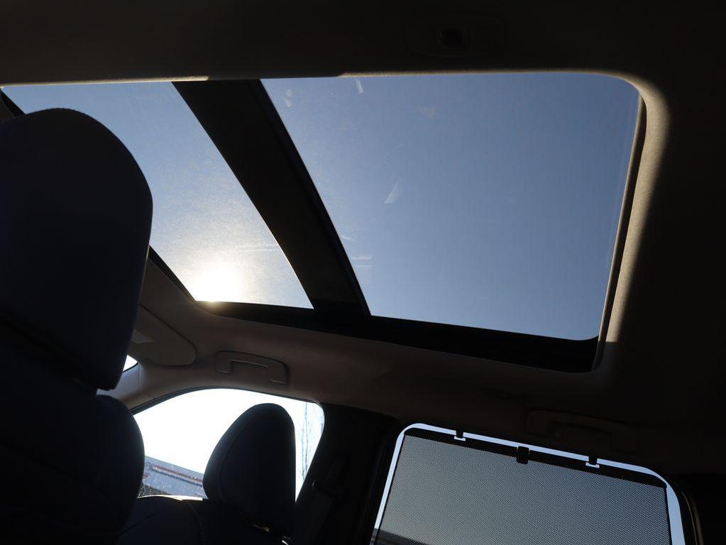 new 2025 Mitsubishi Outlander PHEV car, priced at $44,905