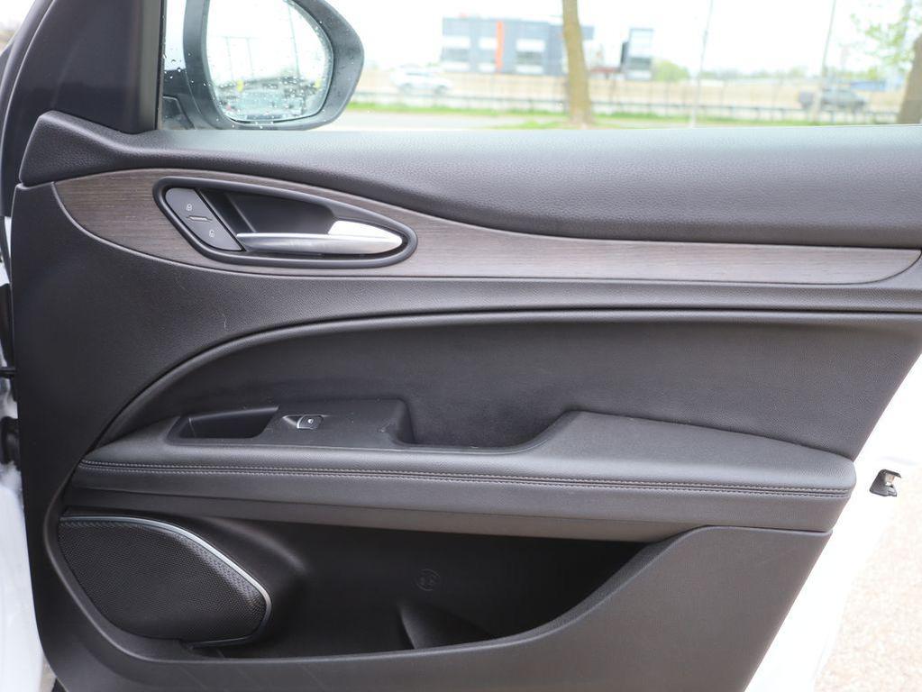 used 2022 Alfa Romeo Stelvio car, priced at $20,914