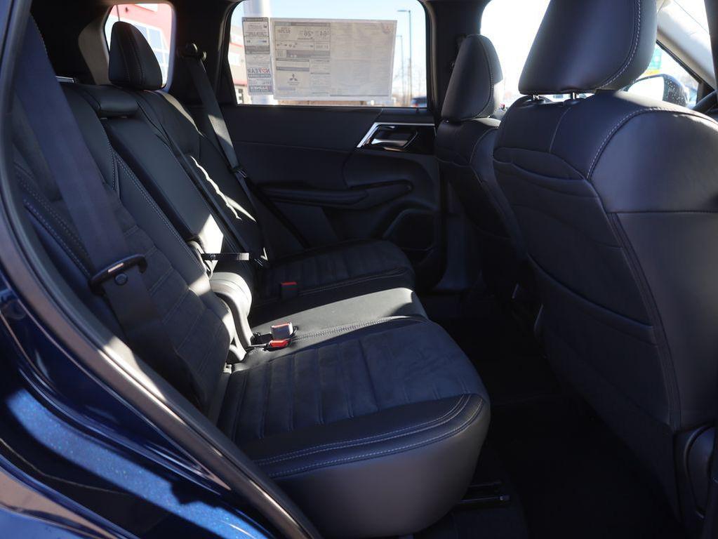 new 2025 Mitsubishi Outlander PHEV car, priced at $39,010