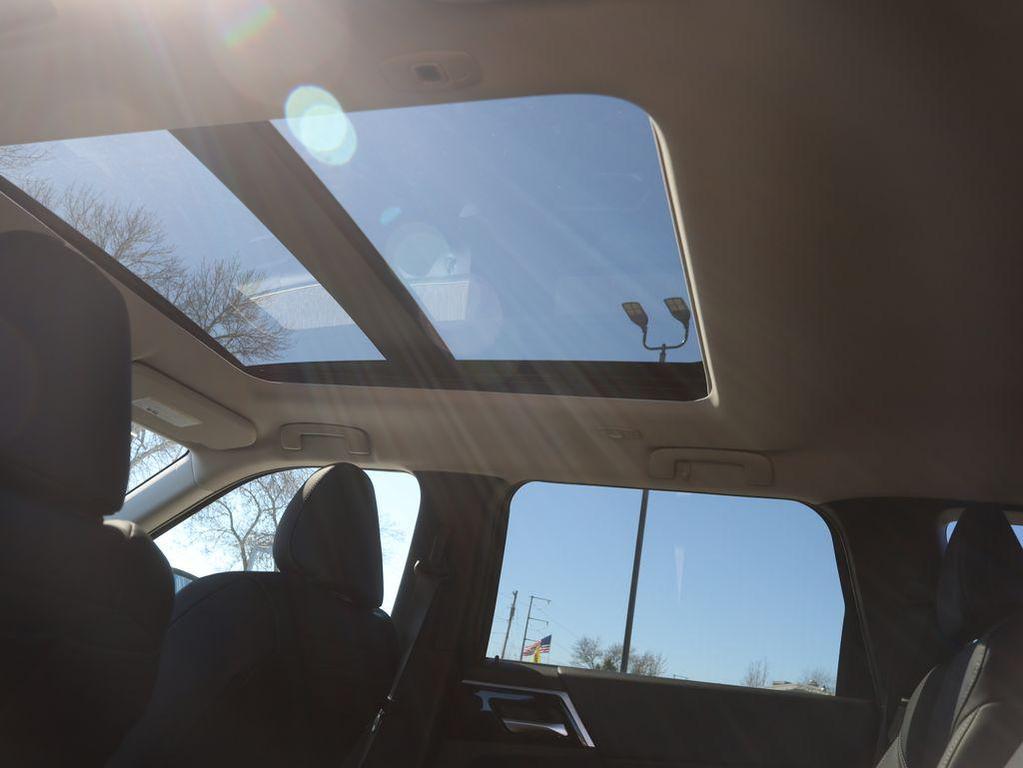 new 2025 Mitsubishi Outlander PHEV car, priced at $39,010