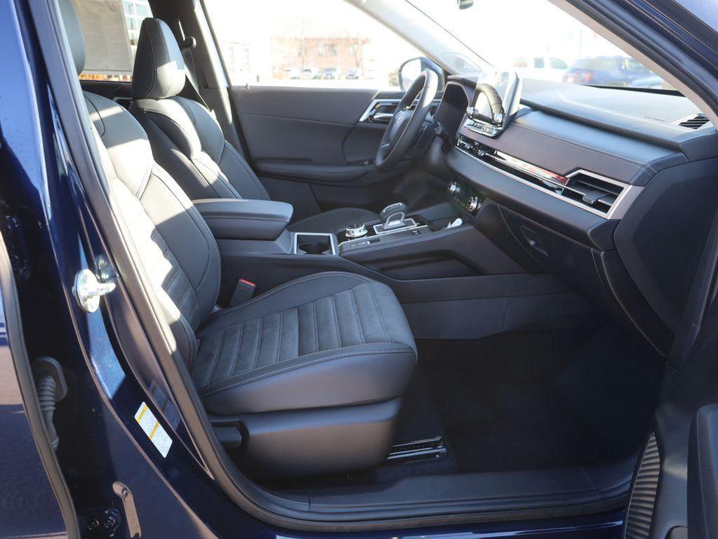 new 2025 Mitsubishi Outlander PHEV car, priced at $39,010