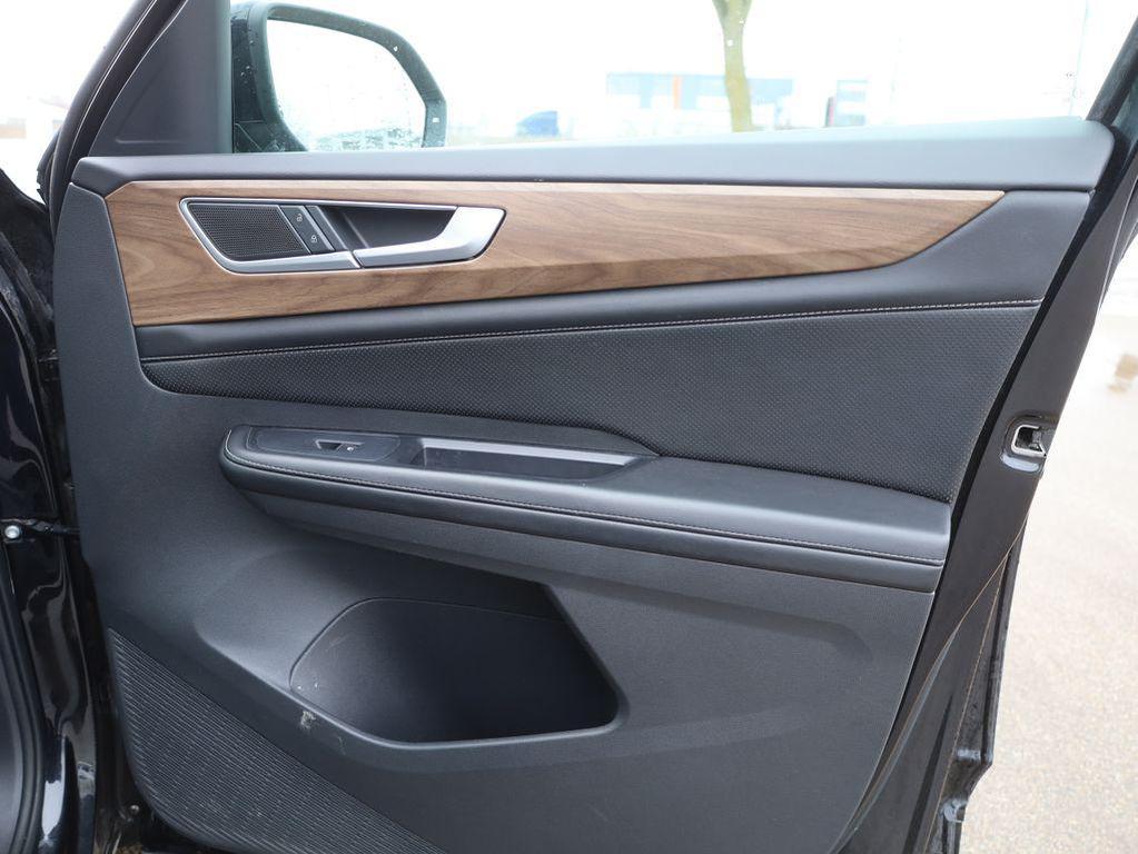 used 2024 Volkswagen Atlas car, priced at $28,477