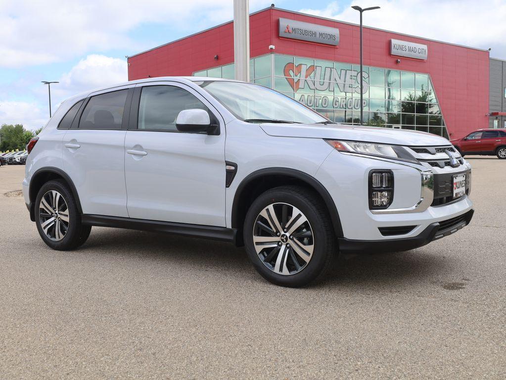 new 2025 Mitsubishi Outlander Sport car, priced at $28,900