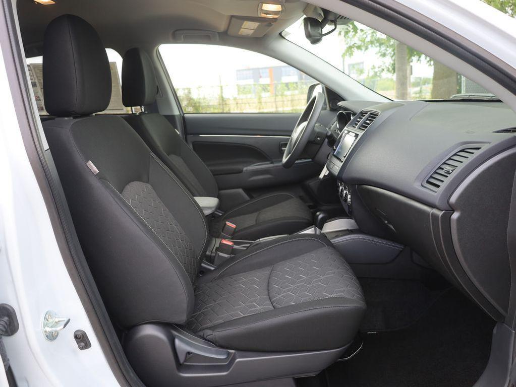 new 2025 Mitsubishi Outlander Sport car, priced at $28,900