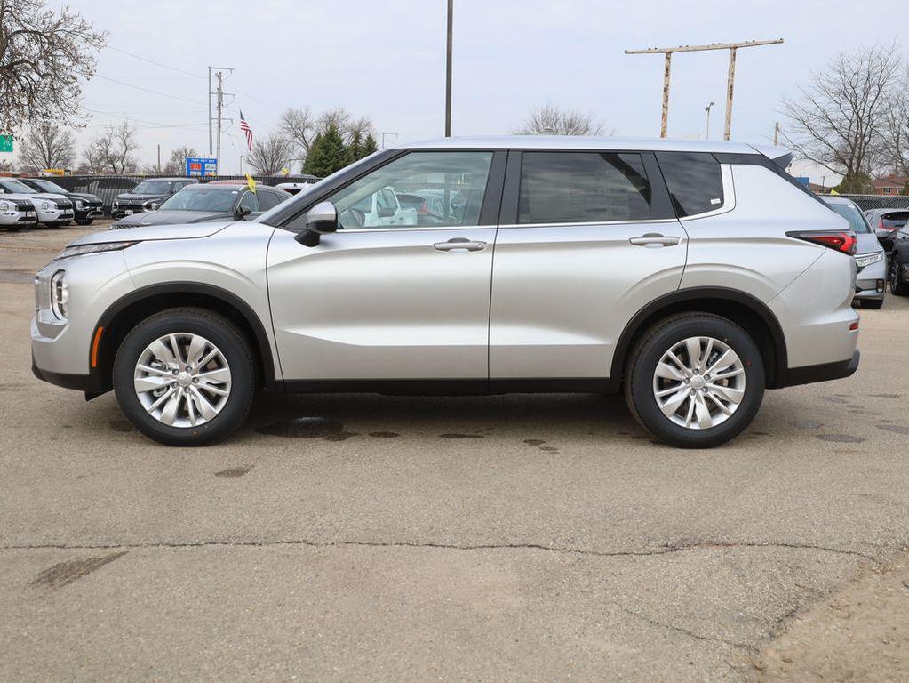 new 2026 Mitsubishi Outlander car, priced at $30,125