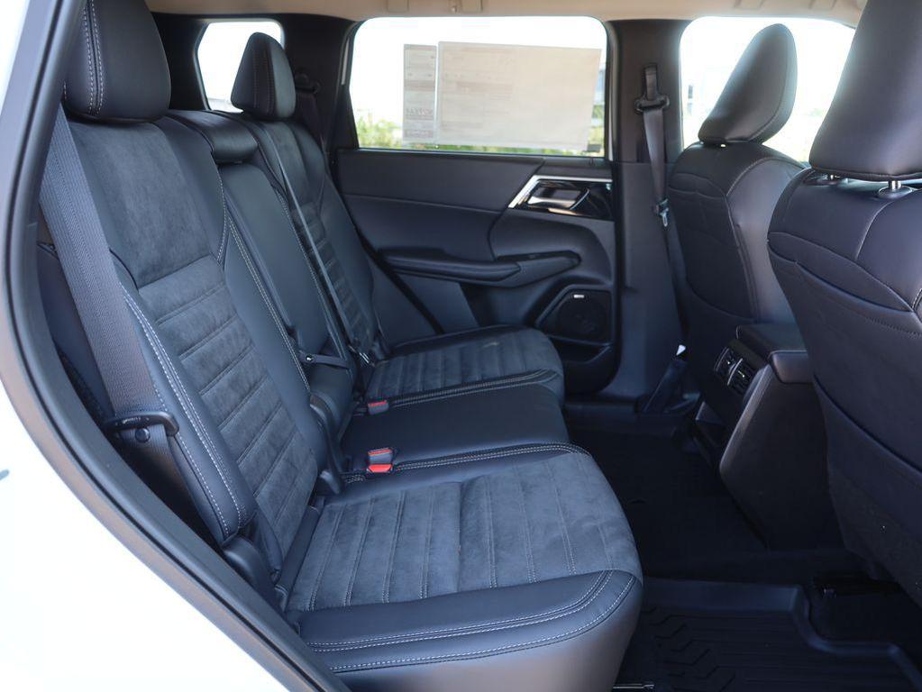 new 2026 Mitsubishi Outlander car, priced at $39,450