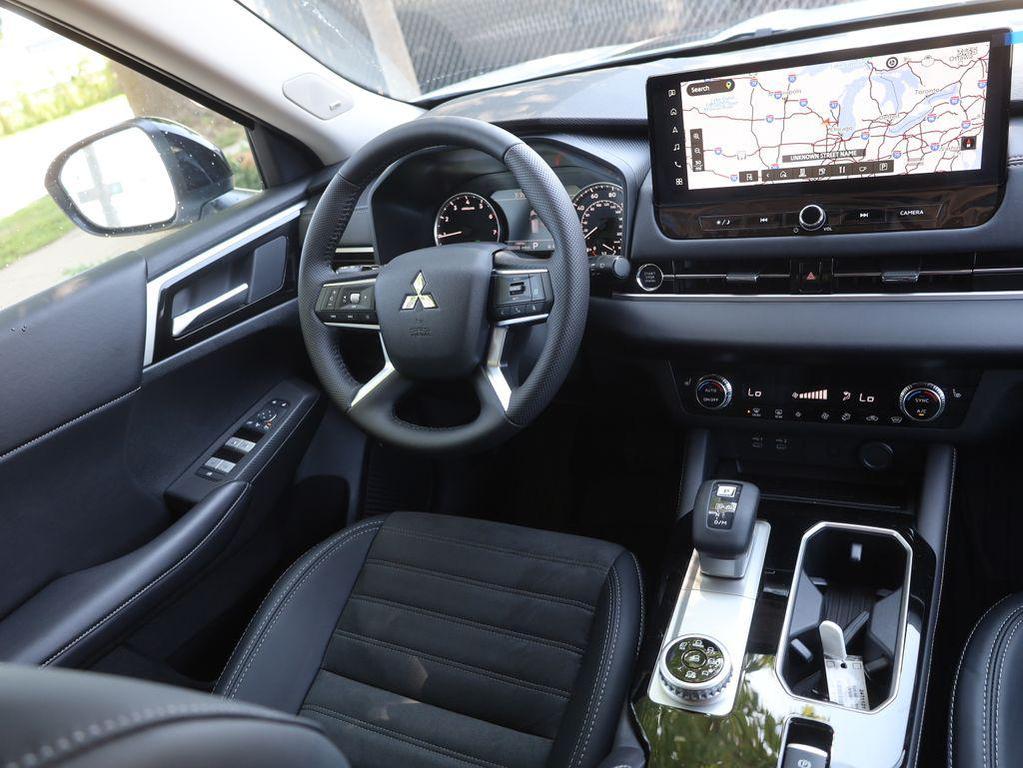 new 2026 Mitsubishi Outlander car, priced at $39,450