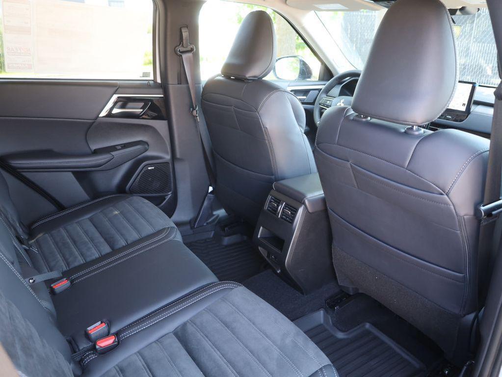 new 2026 Mitsubishi Outlander car, priced at $39,450