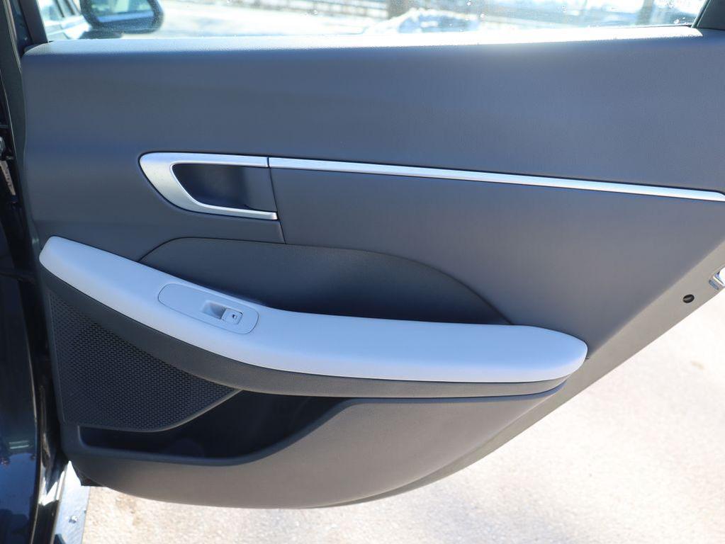 used 2025 Hyundai Sonata Hybrid car, priced at $24,277