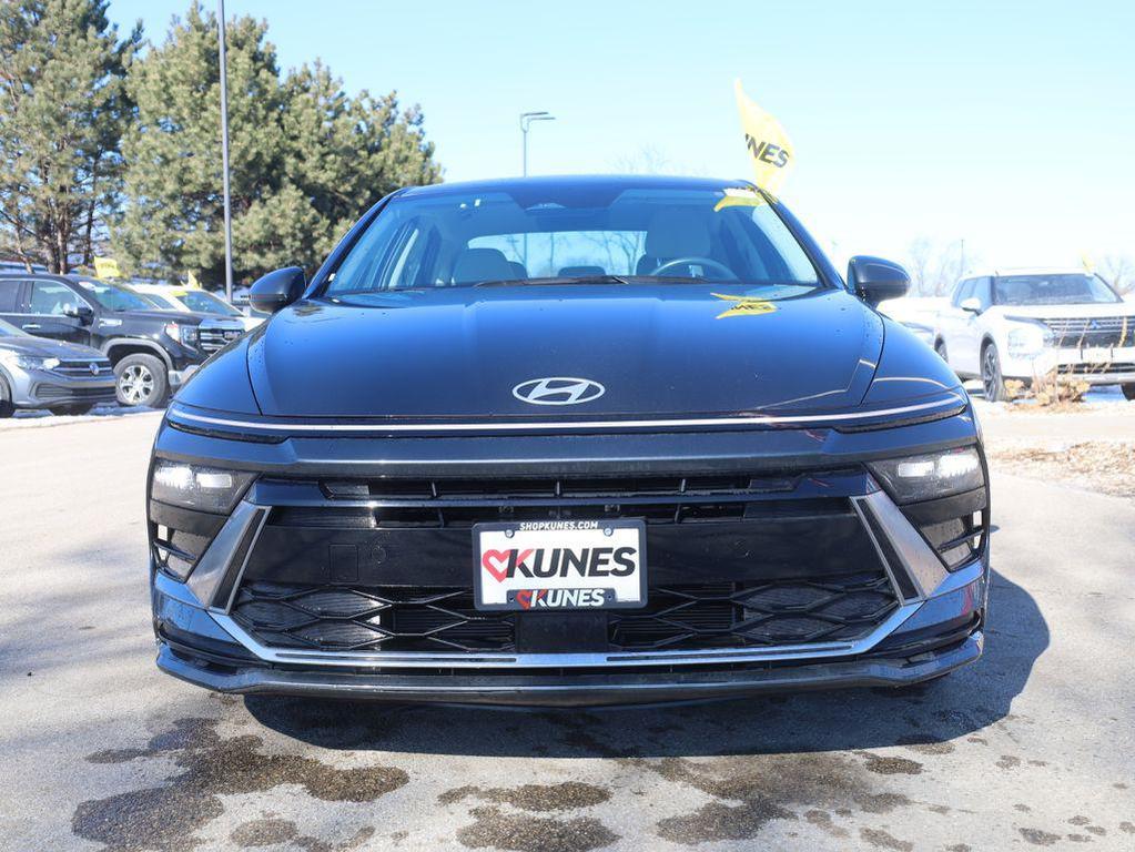 used 2025 Hyundai Sonata Hybrid car, priced at $24,277
