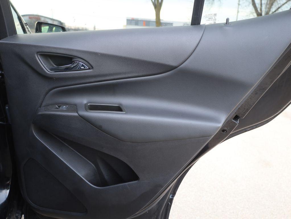 used 2023 Chevrolet Equinox car, priced at $21,787