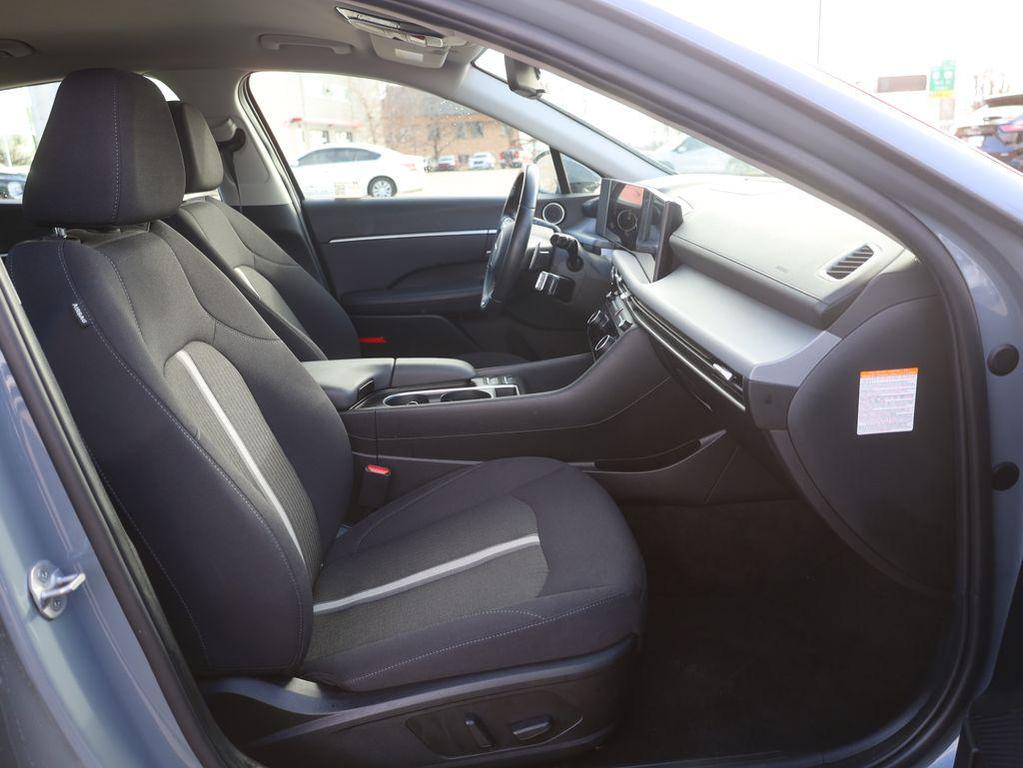 used 2025 Hyundai Sonata Hybrid car, priced at $23,477