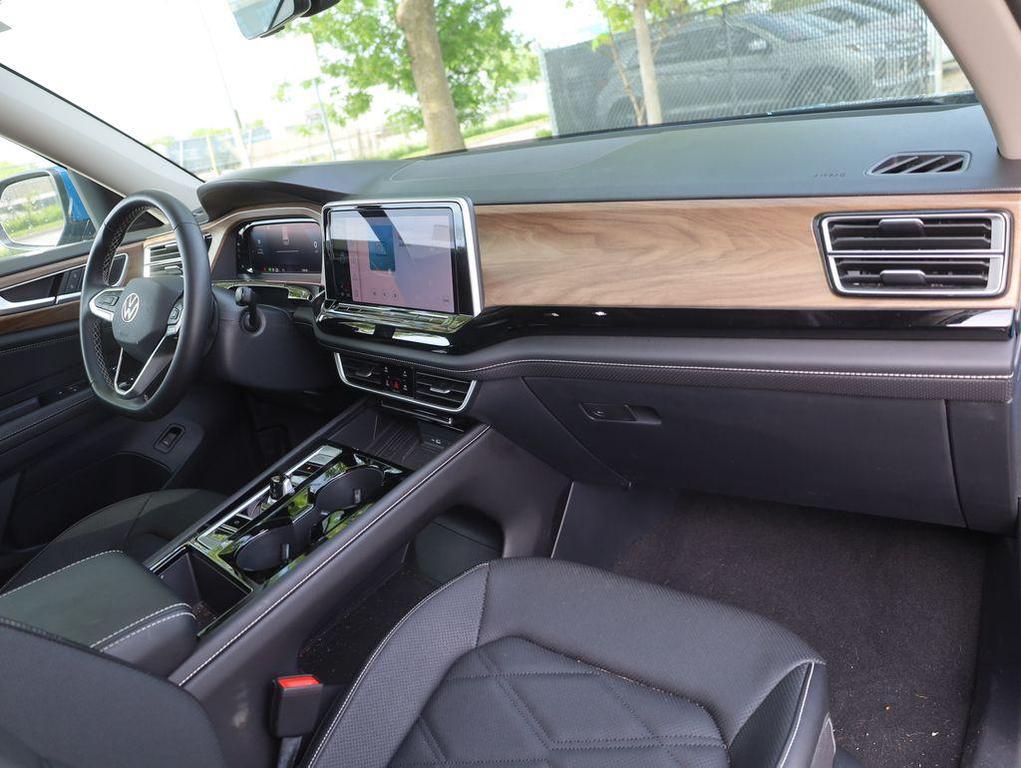 used 2026 Volkswagen Atlas car, priced at $41,327