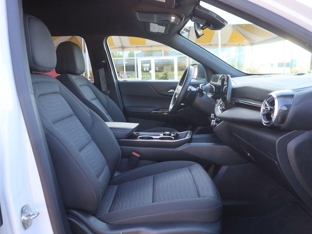 used 2026 Chevrolet Equinox car, priced at $30,514