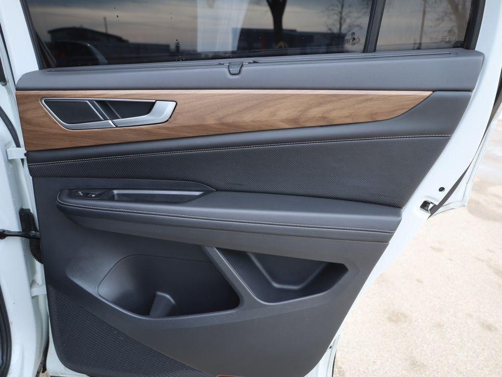 used 2024 Volkswagen Atlas car, priced at $28,977